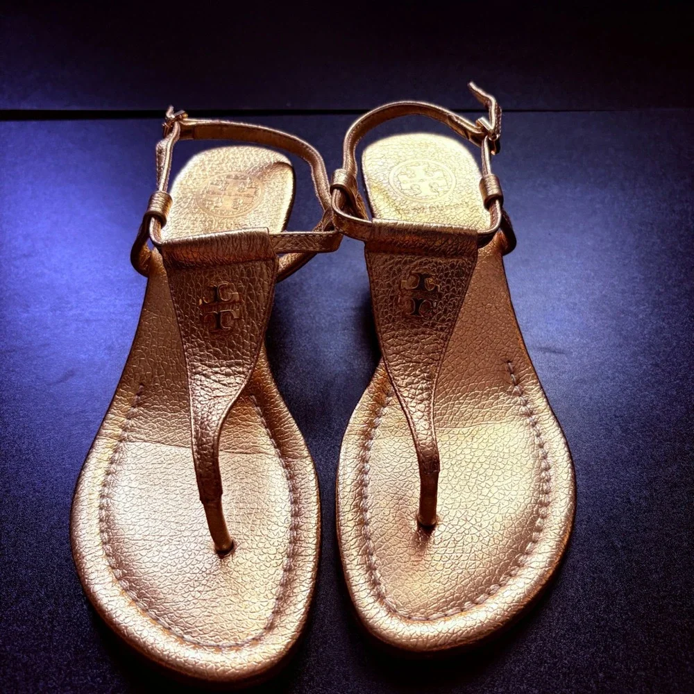 Tory Burch Logo Wedge Thong Sandal cork‎ wedge heel size 6.5 gold
